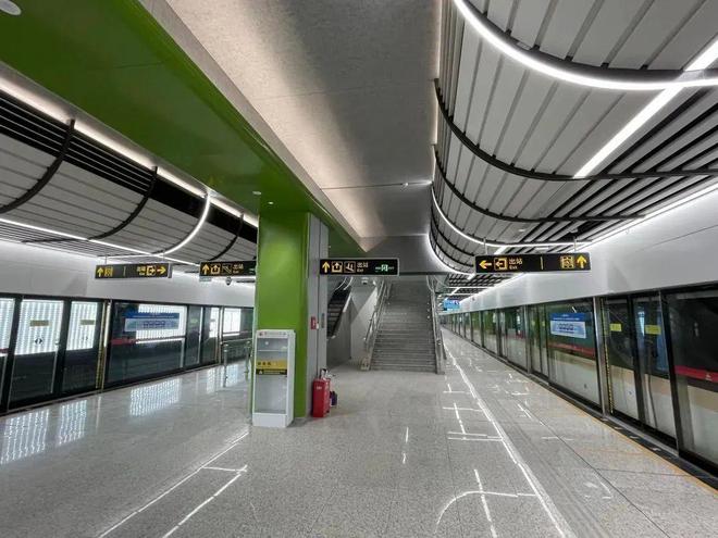 “深情相拥”在今朝！国内县域首条全城穿越的地铁线路开通运营PG电子 PG平台(图5)