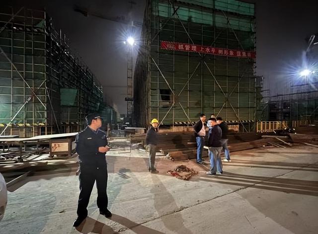 依法解决扰民顽疾！新桥城管开出今年首张“噪声罚单”(图2)
